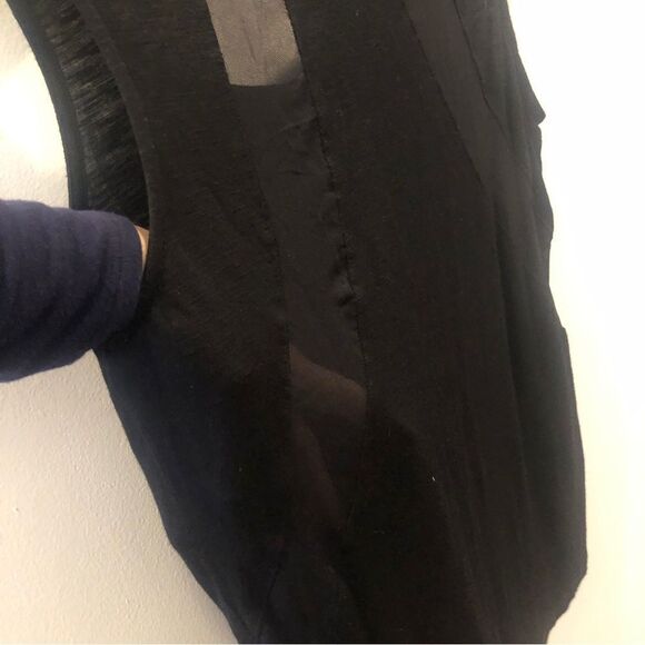 Harlowe & Graham Tank with sheer back panels - Picture 9 of 9